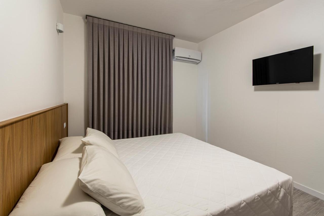 Hotel Melo Balneário Camboriú Екстериор снимка