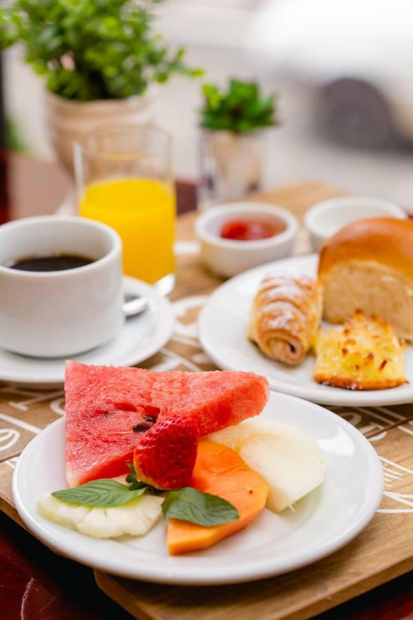 Hotel Melo Balneário Camboriú Екстериор снимка